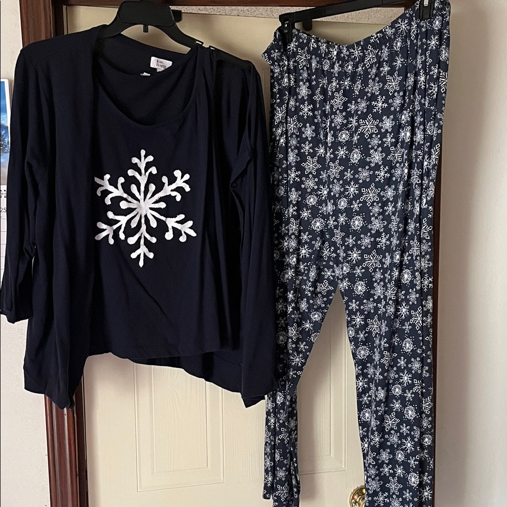 Snowflake Pajama 3 pc Set in Navy and White